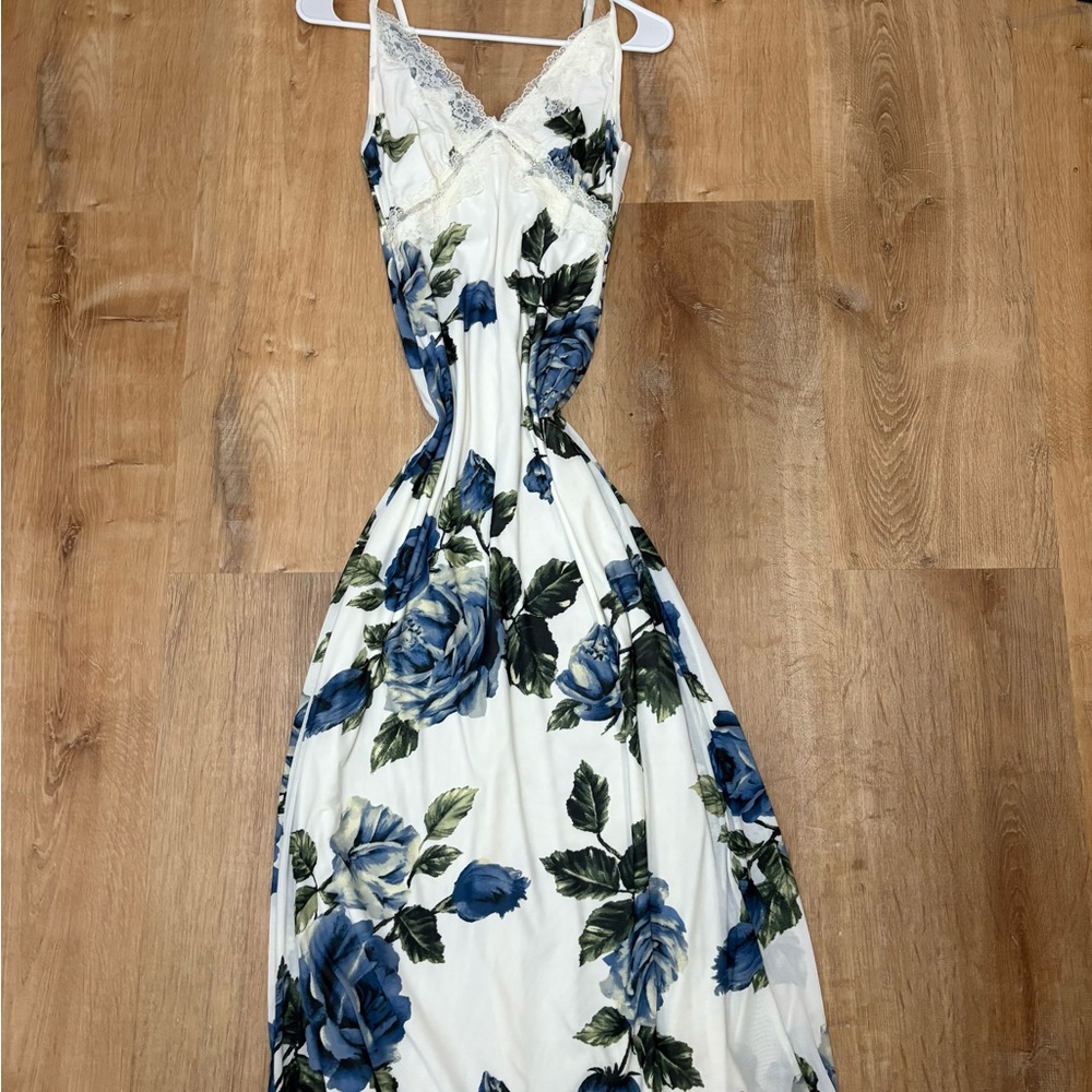Floral Lace Trim Maxi Dress
